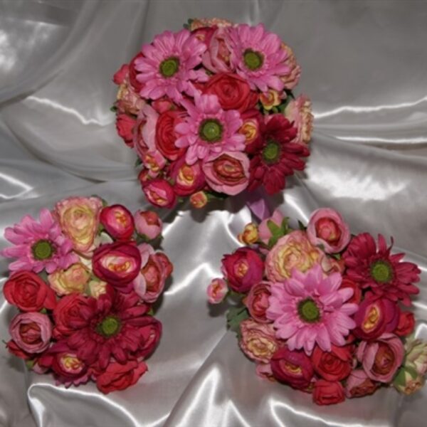 Hot Pink Gerbera & Ranunculi Brides posy