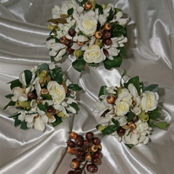 Ivory Magnolia,Rose Hip and Stephanotis Bouquet